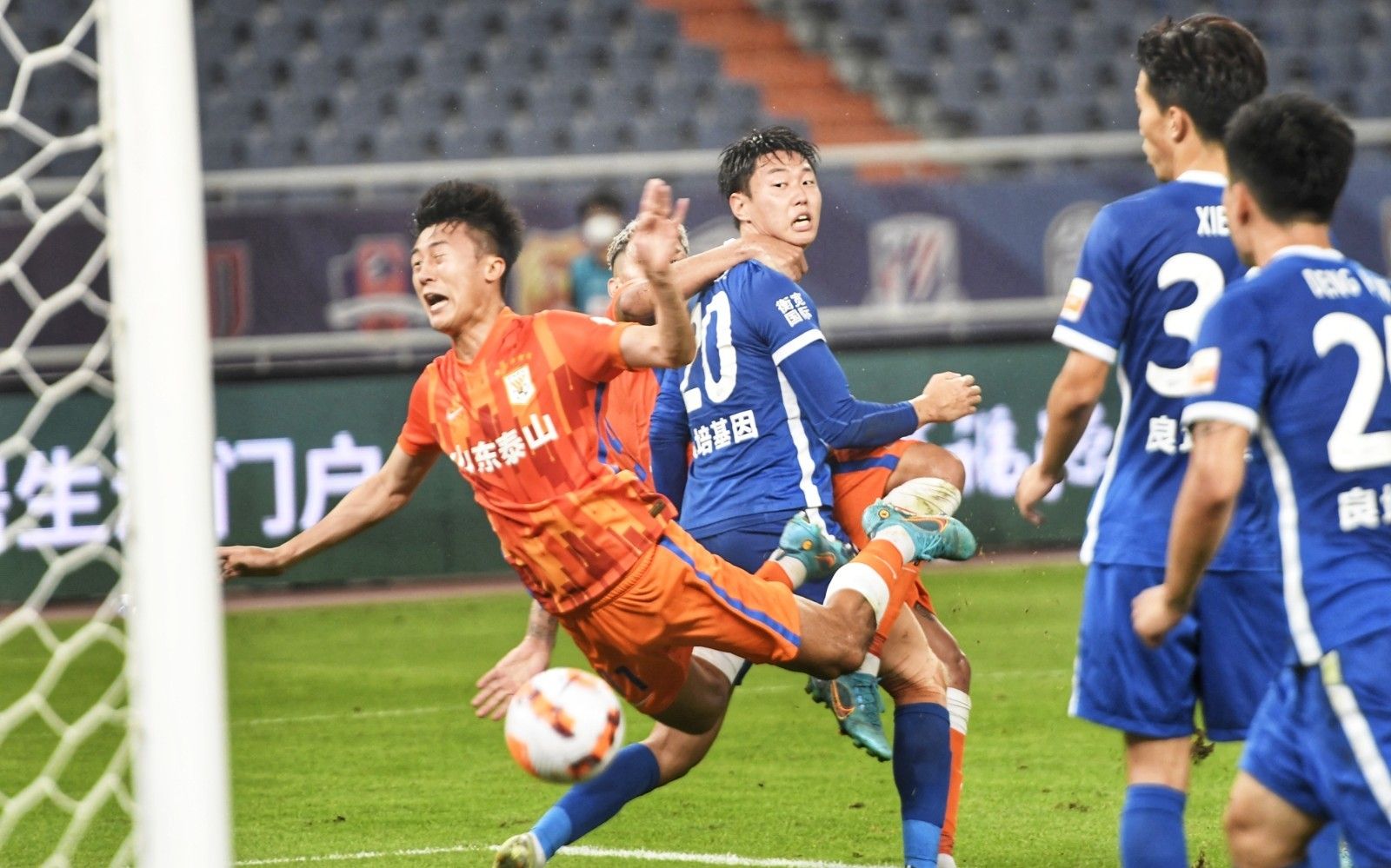 发生了什么！VIT完全失去了状态，被 T1 击败；！ T1 1-1 VIT