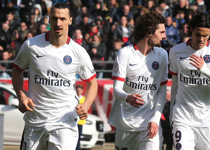 EDG赛后致歉：很抱歉未能取胜 我们还是会向着光明步履坚定